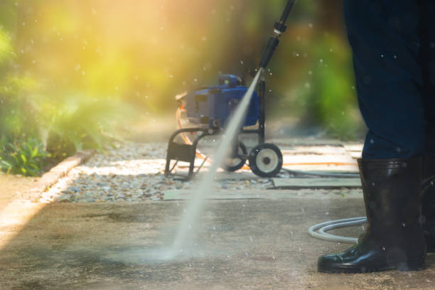 Why Choose Our Pressure Washing Services in Michigan